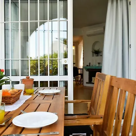 Benalgolf House - *